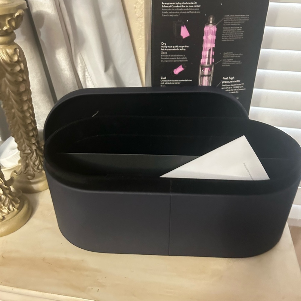 Black  Dyson /box